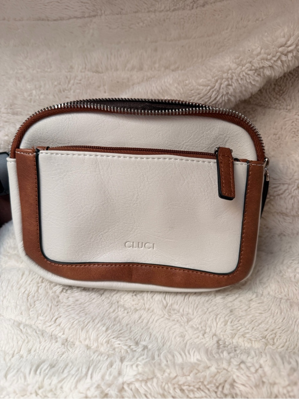 Cluci side shoulder bag✨